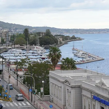 Jolly Charme Messina
